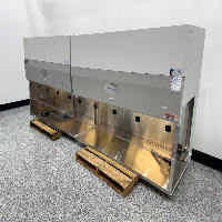 Nuaire Airegard ES 12' Laminar Airflow Workstation image 1